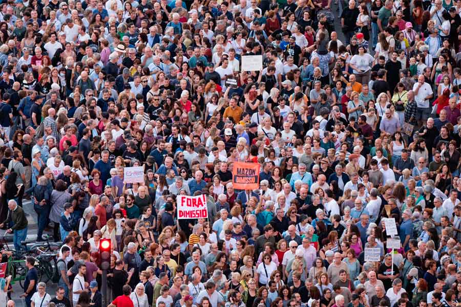 Mazón dimiteix! Una victòria de la mobilització popular!