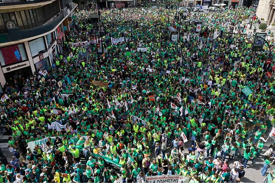 Per una vaga general total de tot el País Valencià. Salvem l'educació pública!