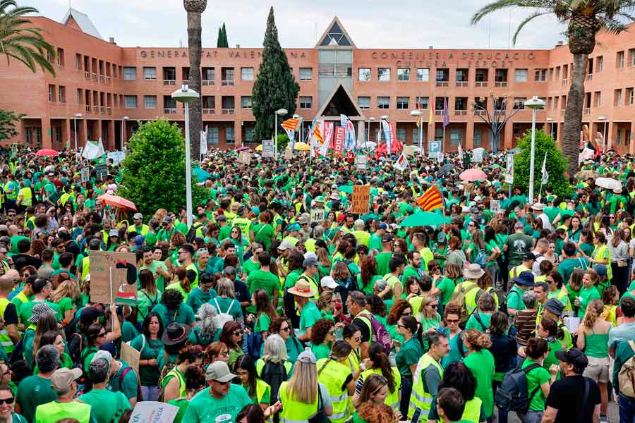 País Valencià: la proposta de la Consellera és una merda. Vaga indefinida fins a véncer!